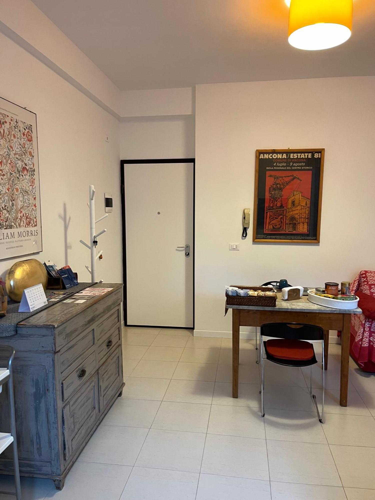 Minevaganti Apartment Ancona Bagian luar foto